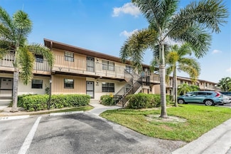 5243 Treetops Dr Unit 203, Naples, FL 34113