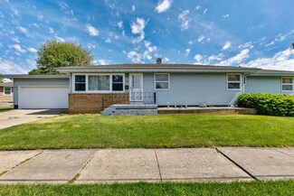 9053 Hess Dr, Highland, IN 46322