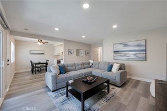 824 E Fairway Dr, Orange, CA 92866