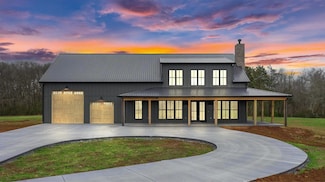 804 Longview Rd, Shelbyville, TN 37160