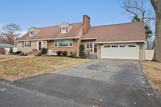67 Adelaide St, Randolph, MA 02368