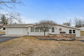 783 Iroquois Ave, Prudenville, MI 48651