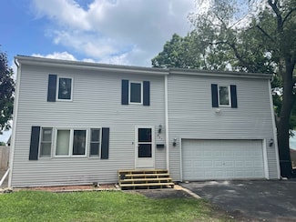 921 Hancock St, Belvidere, IL 61008