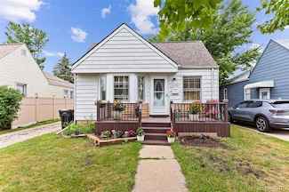 2096 Electric St, Wyandotte, MI 48192