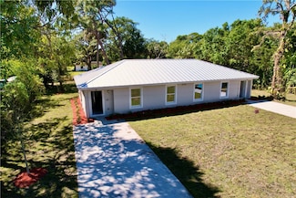 2703 Avenue G, Fort Pierce, FL 34947
