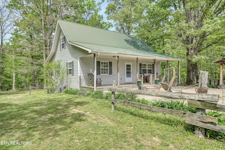 6756 Old State Highway 111, Spencer, TN 38585