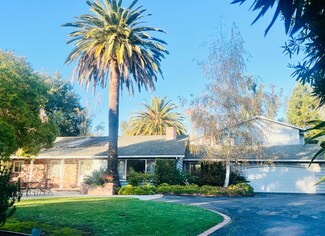 1221 Gronwall Ln, Los Altos, CA 94024