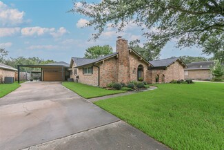 3013 Abby Ln, Deer Park, TX 77536
