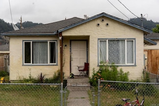 420 1st Ave, Rio Dell, CA 95562