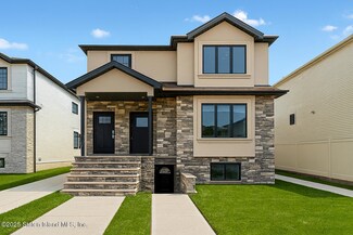 192 Mason Blvd, Staten Island, NY 10309