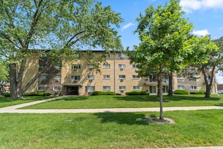 919 N Boxwood Dr Unit 201, Mount Prospect, IL 60056