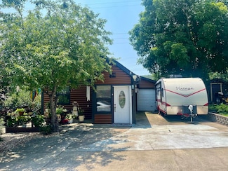 177 Bears Paw Way, Hollister, MO 65672