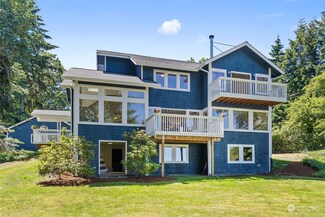 7960 Grand Ave NE, Bainbridge Island, WA 98110