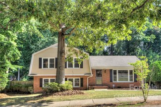 8714 Stonehurst Dr, Charlotte, NC 28214