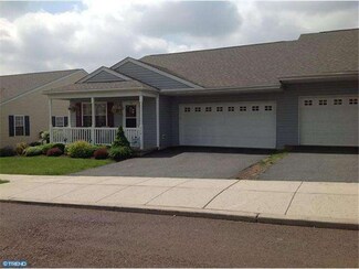 262 E Harmony Dr, Pottstown, PA 19464