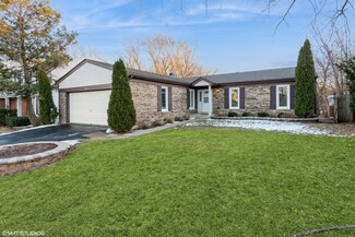 826 Seneca Ln, Carol Stream, IL 60188