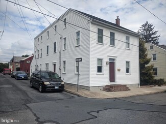 123 David St, Mount Joy, PA 17552
