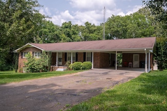 160 Brook Ct, Tuscumbia, AL 35674