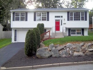 155 Whiting St, Cranston, RI 02920