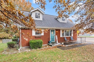 511 E Daisy Ln, New Albany, IN 47150