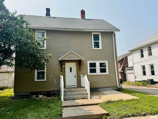 1150 14th Ave, Moline, IL 61265