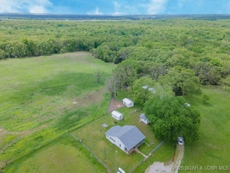 968 Shivers Rd, Linn Creek, MO 65052