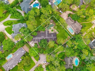 5 Rip Van Winkle Ln, Houston, TX 77024