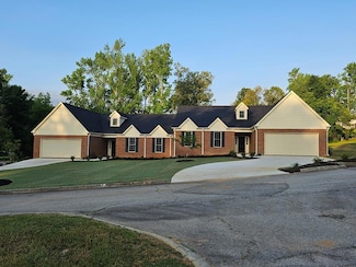 125 Devon Park Dr, Greenwood, SC 29649