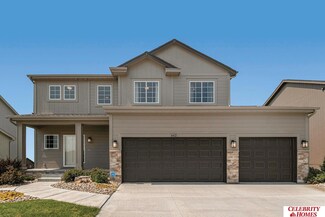 8024 S 200th St, Gretna, NE 68028