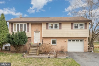494 Big Spring Rd, New Cumberland, PA 17070