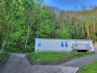 468 High St, Nelsonville, OH 45764
