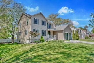 8 Blueberry Rd, Cape Elizabeth, ME 04107