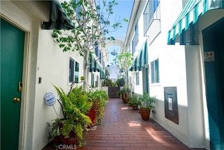 1745 Selby Ave Unit 5, Los Angeles, CA 90024