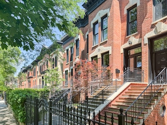 2123 N Bissell St, Chicago, IL 60614