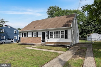 4 Devon Rd, Marlton, NJ 08053