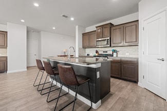 1315 Dublin Dr, Cleburne, TX 76033