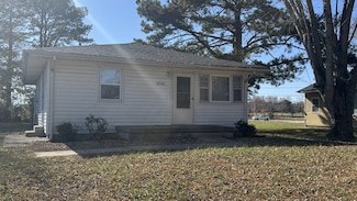 3038 Old Sango Rd, Clarksville, TN 37043