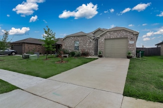 6411 Graceland Dr, Greenville, TX 75402