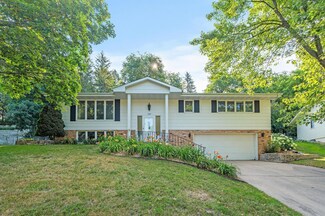 6056 Olinger Cir, Edina, MN 55436