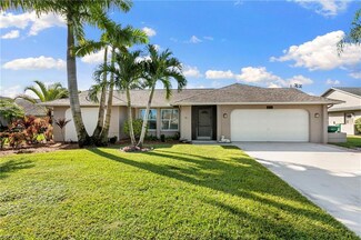 3434 Anton Ct, Naples, FL 34109