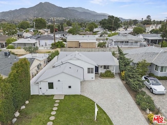 10914 Mcvine Ave, Sunland, CA 91040