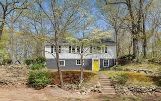 380 Pumpkin Hill Rd, Ledyard, CT 06339
