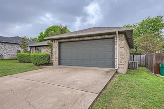 2015 Barnett Dr, Cedar Park, TX 78613
