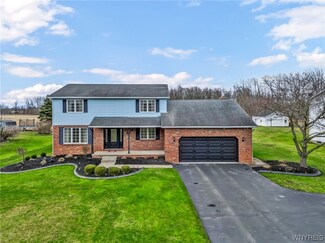 5711 Salt Rd, Clarence, NY 14031