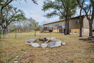 976 Kc 476, Harper, TX 78631