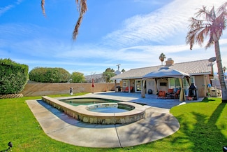68330 Vega Rd, Cathedral City, CA 92234