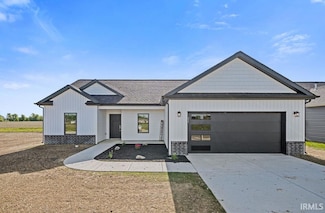 2487 Fiona Dr, Kokomo, IN 46902