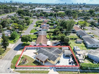 5713 Briarwood St, West Palm Beach, FL 33407