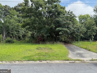 2801 Deeb Dr, Macon, GA 31206