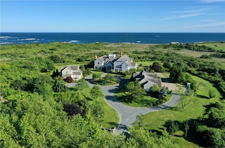 320 Harrison Ave, Newport, RI 02840